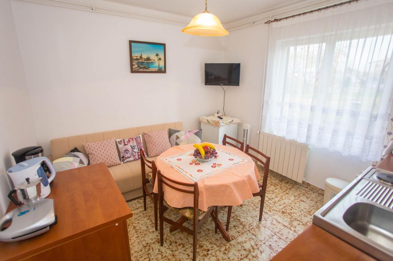 Apartment Complex Nevia Poreč Zewnętrze zdjęcie