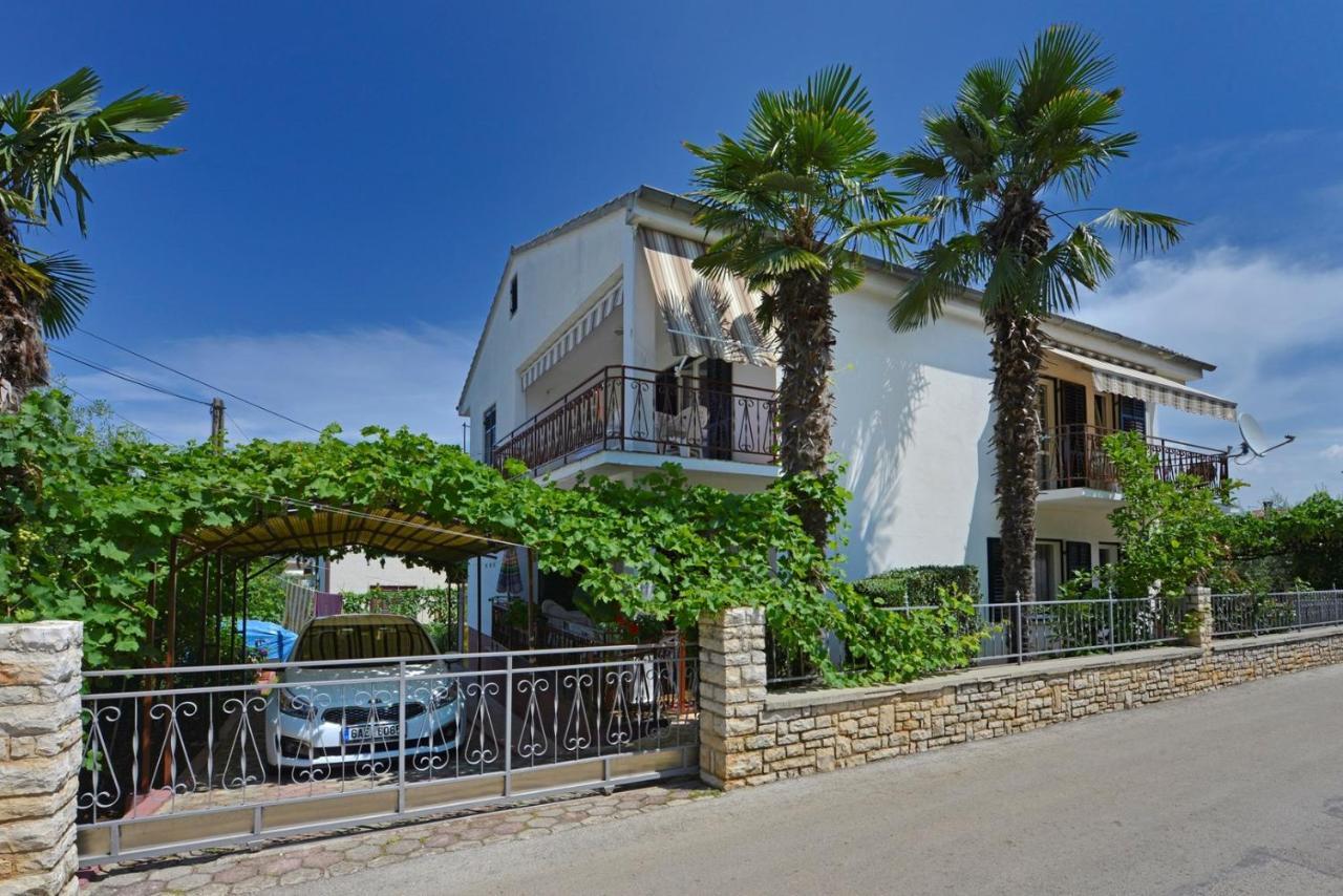 Apartment Complex Nevia Poreč Zewnętrze zdjęcie