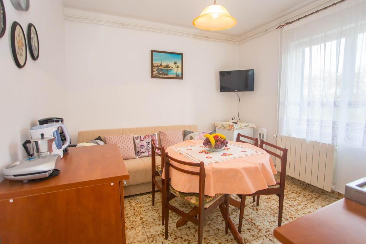 Apartment Complex Nevia Poreč Zewnętrze zdjęcie