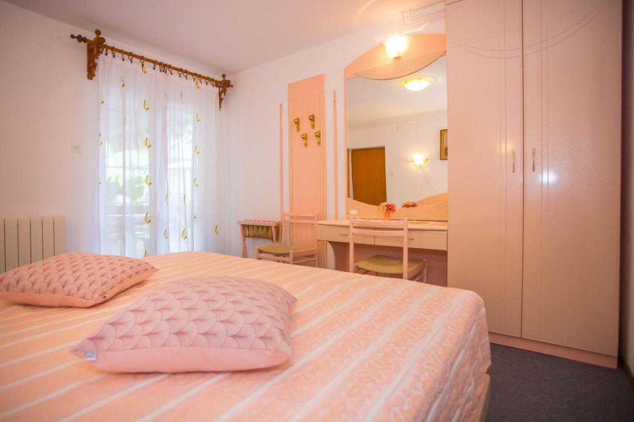 Apartment Complex Nevia Poreč Zewnętrze zdjęcie